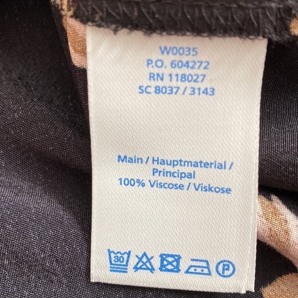 Boden Mara black floral keyhole long sleeve top size 4 - Picture 6 of 7